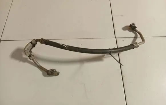 Toyota Corolla E120 E130 Air conditioning (A/C) pipe/hose