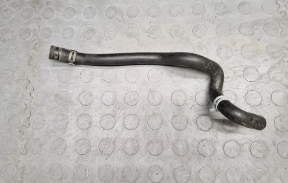 BMW 5 E60 E61 Engine coolant pipe/hose 6910757
