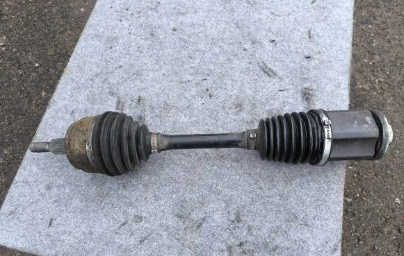 Volkswagen Multivan T5 Front driveshaft 7H0407271AB