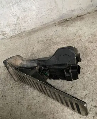 Volkswagen Beetle A5 Accelerator throttle pedal 1k1723503