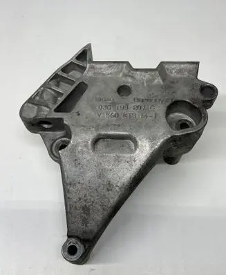 Volkswagen Golf Plus Engine mounting bracket 03G199207G 560KTS141