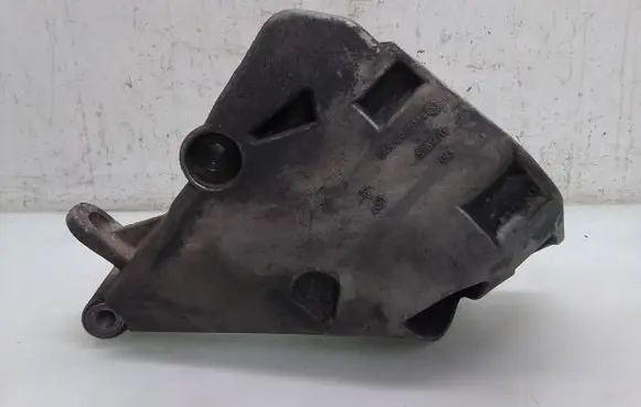 Volkswagen Fox Engine mounting bracket 045199207