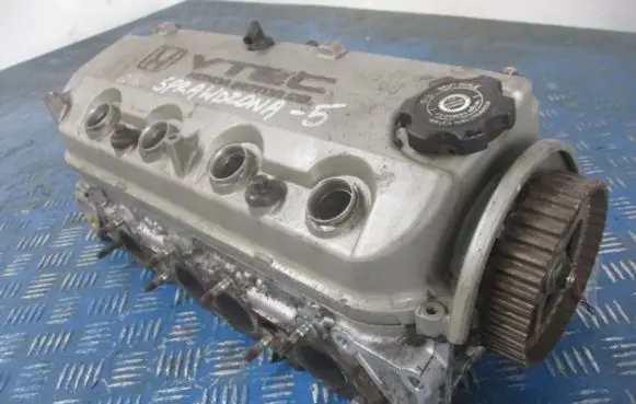 Honda Accord Engine head 