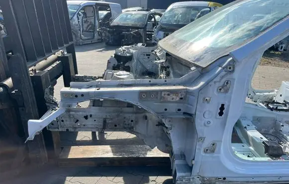 Jaguar F-Pace Front quarter panel
