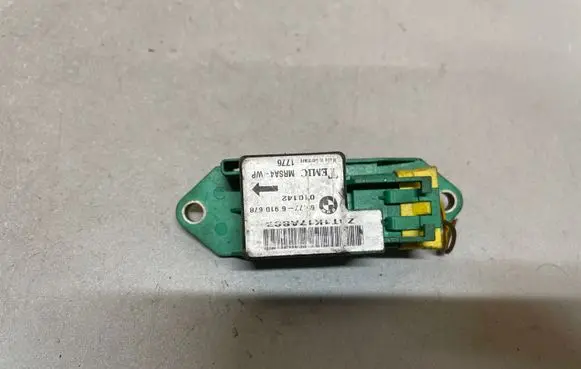 BMW 5 E39 Airbag deployment crash/impact sensor 6910678