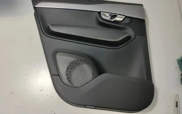 Volvo XC90 Coupe rear side trim panel Volvo-XC90II-LIFT
