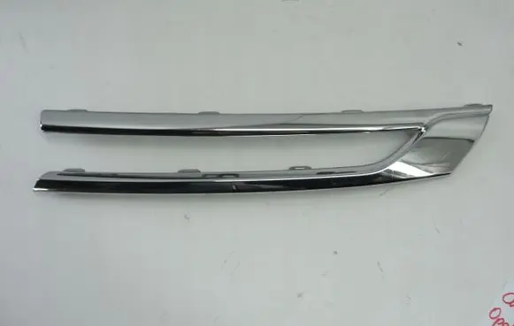 Opel Astra K Front bumper upper radiator grill 13423641
