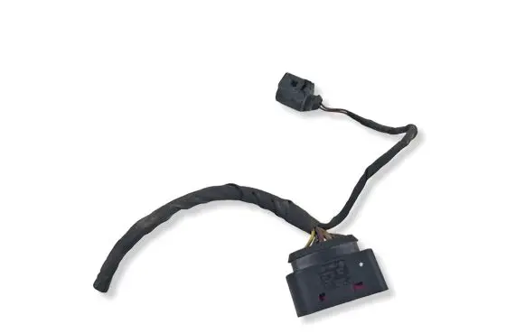 Volkswagen Touran II Headlight/headlamp wiring loom/harness 1J0973737