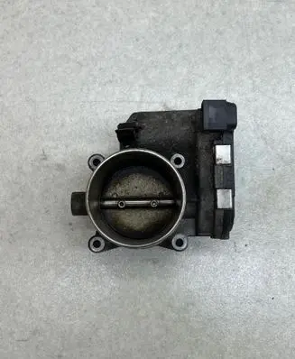 Volvo XC60 Throttle valve 30711553