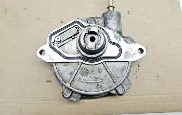 Mercedes-Benz B W245 Vacuum pump A6402300365 nr3659