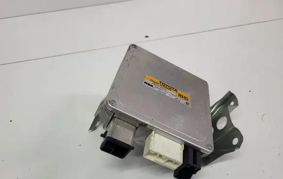 Toyota RAV 4 (XA30) Steering rack control module 8965042030