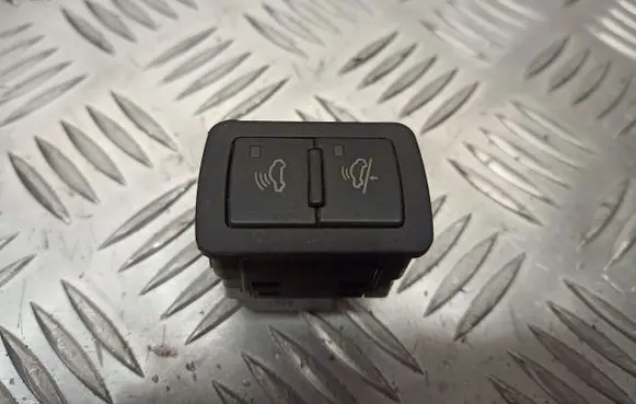 Audi A3 S3 8P Alarm switch 8P0962109