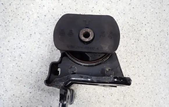 Hyundai Santa Fe Engine mount vacuum valve 2181437000