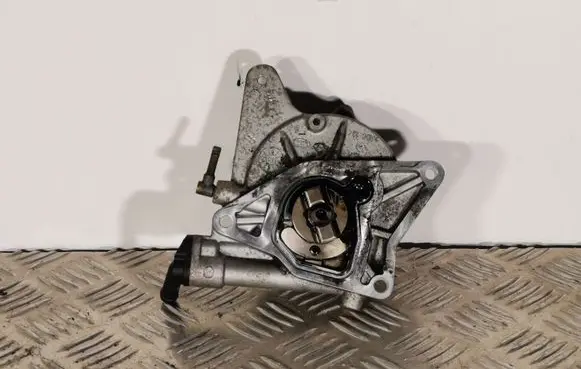 KIA Sorento Vacuum pump 288102F600