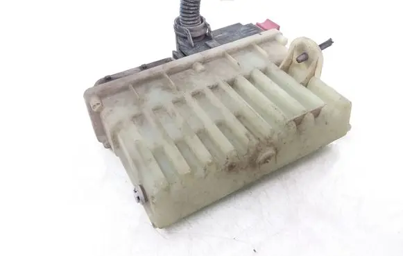 Coolant fan relay