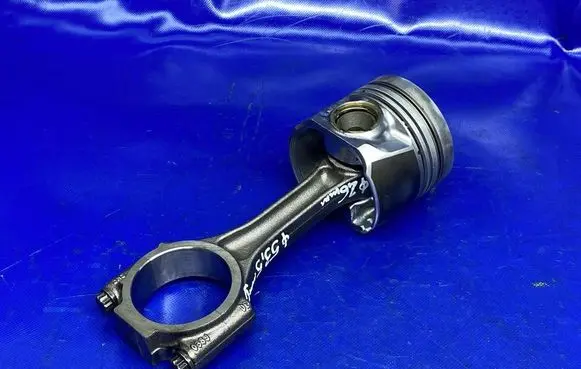 Volkswagen PASSAT B7 Piston with connecting rod 81L97A 03LAA 038J
