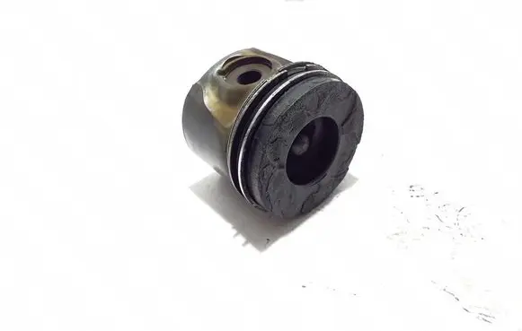 Volvo XC70 Piston with connecting rod 30750674
