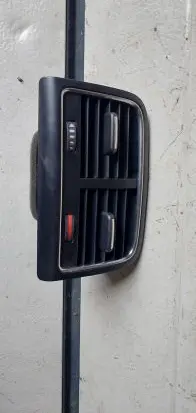 Audi A5 8T 8F Rear air vent grill 