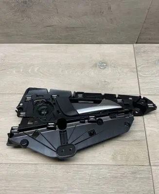 Rear door interior handle