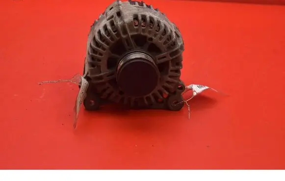 Volkswagen Golf V Generator/alternator 06F903023C