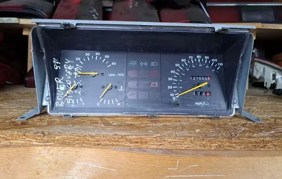 Land Rover Discovery Speedometer (instrument cluster) LR00103 AMR1067 LR0003009