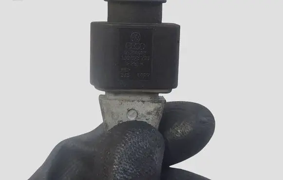 Volkswagen Golf V Camshaft position sensor 1J0973723