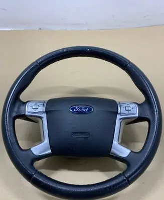 Ford Focus Steering wheel