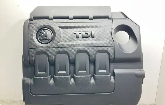Skoda Superb B8 (3V) Engine cover (trim) 04L103925T 04L103954T