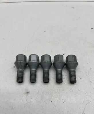 Renault Captur II Nuts/bolts 