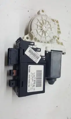 Peugeot 807 Front door window regulator motor 991728203