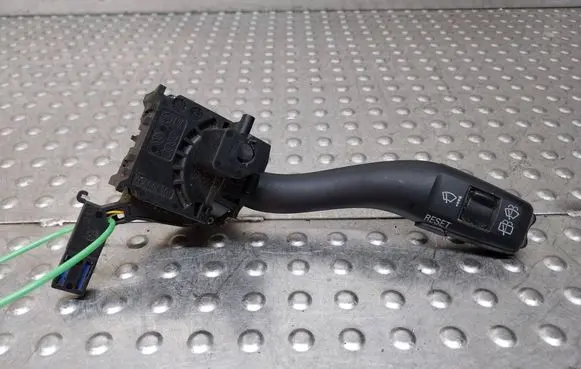 Audi A3 S3 8P Wiper control stalk S26380255 8P0953519A