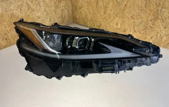 Lexus ES VII XZ10 Headlight/headlamp B018861