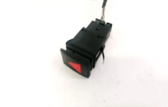 Volkswagen Polo IV 9N3 Hazard light switch 6Q0953235A