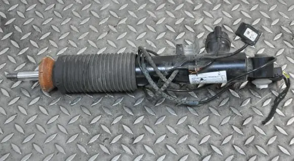 BMW X6 F16 Rear shock absorber/damper 6863177