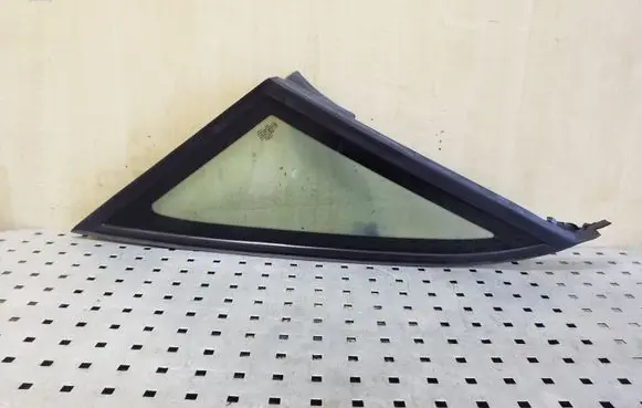 Audi A6 S6 C4 4A Rear side window