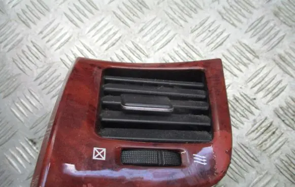 Toyota Avensis Verso Dashboard side air vent grill/cover trim 55650-44080