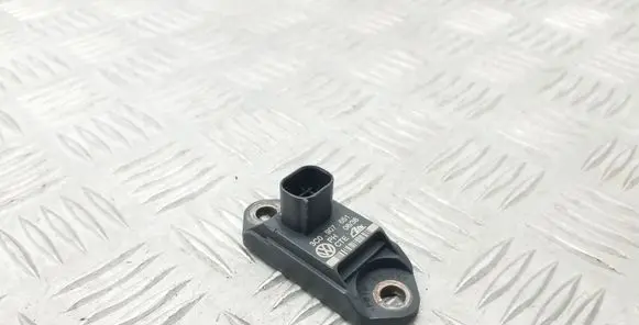 Volkswagen Scirocco Airbag deployment crash/impact sensor 3C0907651