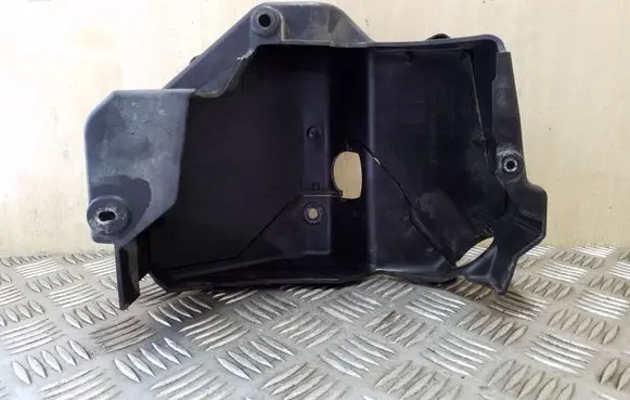 Ford Focus Other engine bay part 8M5R7222AA