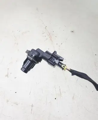 Hyundai i30 Camshaft speed sensor 393002A000 9024040002