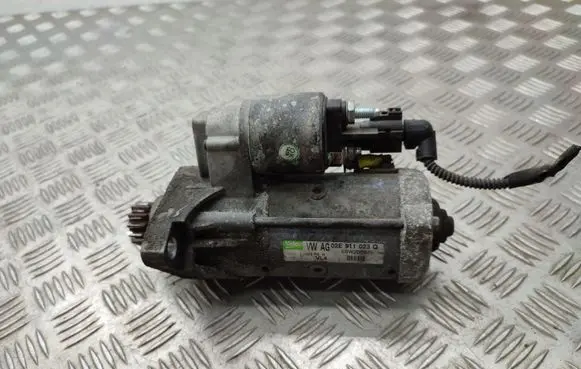 Volkswagen Tiguan Starter motor 02E911023Q