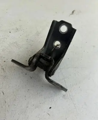 Hyundai Santa Fe Front door upper hinge
