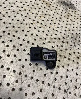 Volvo XC70 Air pressure sensor 0261230219