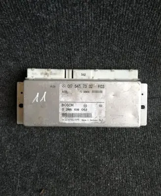Mercedes-Benz E W210 ABS control unit/module 0175457332K03
