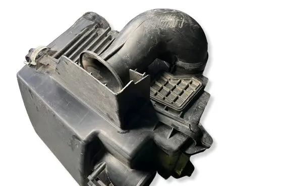 Mazda 6 Air filter box L813 30091