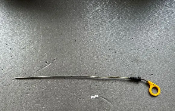 Nissan Patrol Y60 Oil level dip stick 1114022J06