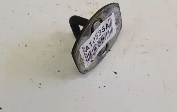 Toyota Avensis T250 Rear door lock loop/hook striker 