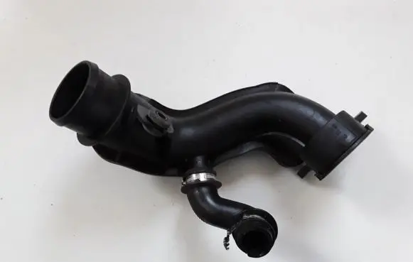 Ford Mondeo MK V Intercooler hose/pipe DS739F805