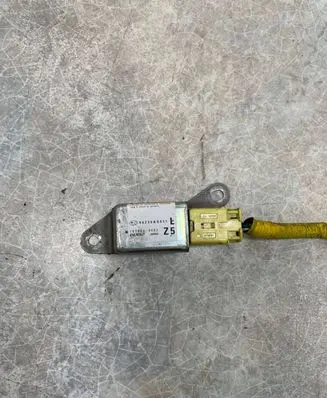 Subaru Legacy Airbag deployment crash/impact sensor 98235AG011 1879000682
