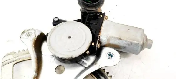 Toyota Prius (XW20) Front door window regulator motor 8571042070 2621000940