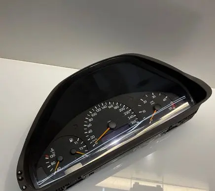 Mercedes-Benz E W210 Speedometer (instrument cluster) A2105402811 110080063002 2105402811